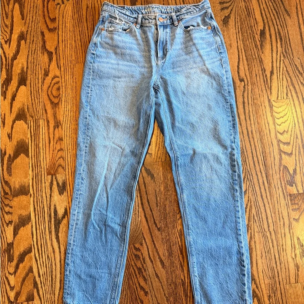 American Eagle Mom Jeans - Picture 2 of 4
